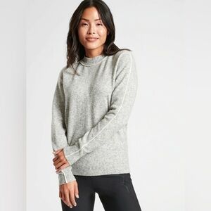 Athleta Transit Crew Sweater Grey Size Small Grey